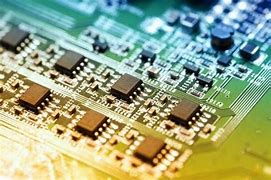 天風(fēng)證券電子首席潘暕和民生證券計算機首席呂偉在朋友圈“開戰(zhàn)”